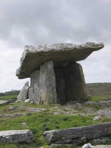 p-41 dolmen de Poulnarborne_irlanda_3400